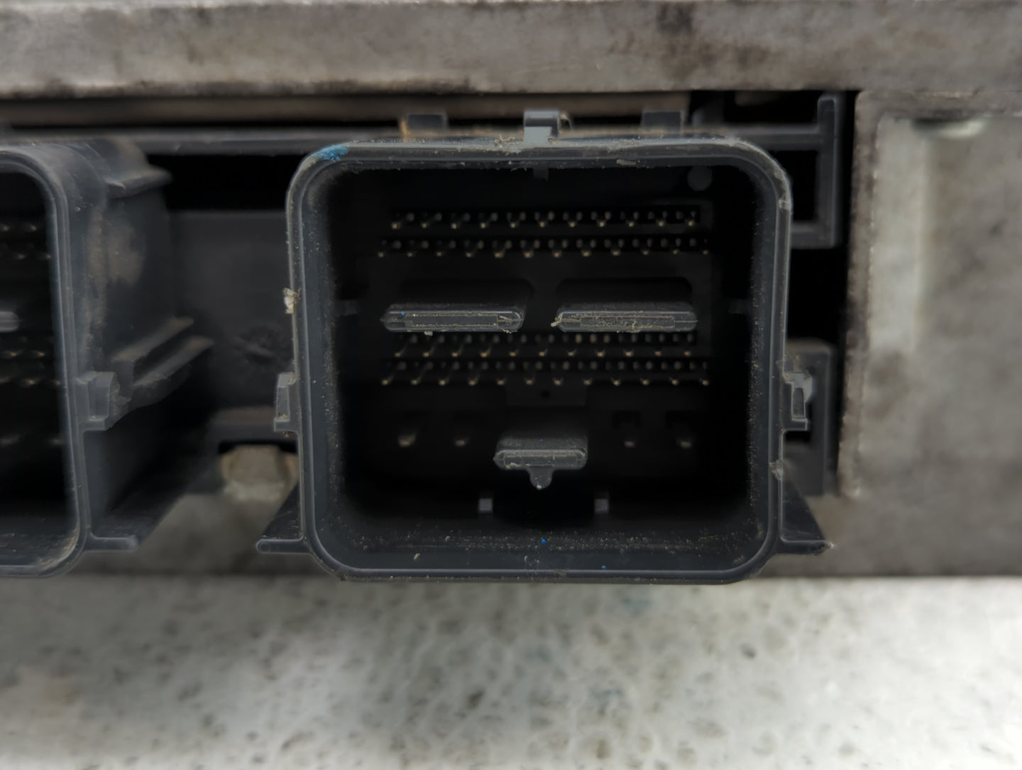 2013-2016 Ford Taurus PCM Engine Control Computer ECU ECM PCU OEM P/N:DG1A-12A650-SB DG1A-12B684-EA Fits Fits 2013 2014 2015