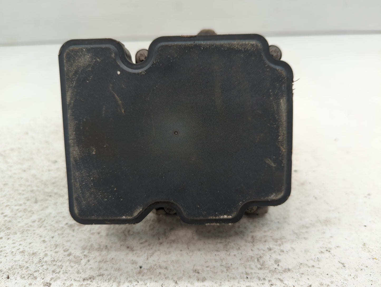 2014-2019 Ford Taurus ABS Pump Control Module Replacement P/N:DG13-2C405-BA FG13-2C405-AB Fits Fits 2014 2015 2016 2017 2018