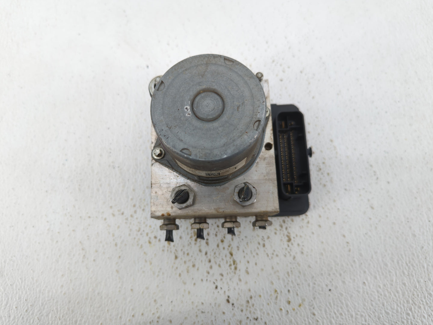 2014-2019 Ford Taurus ABS Pump Control Module Replacement P/N:FG13-2C405-AB FG13-2C405-AA Fits Fits 2014 2015 2016 2017 2018