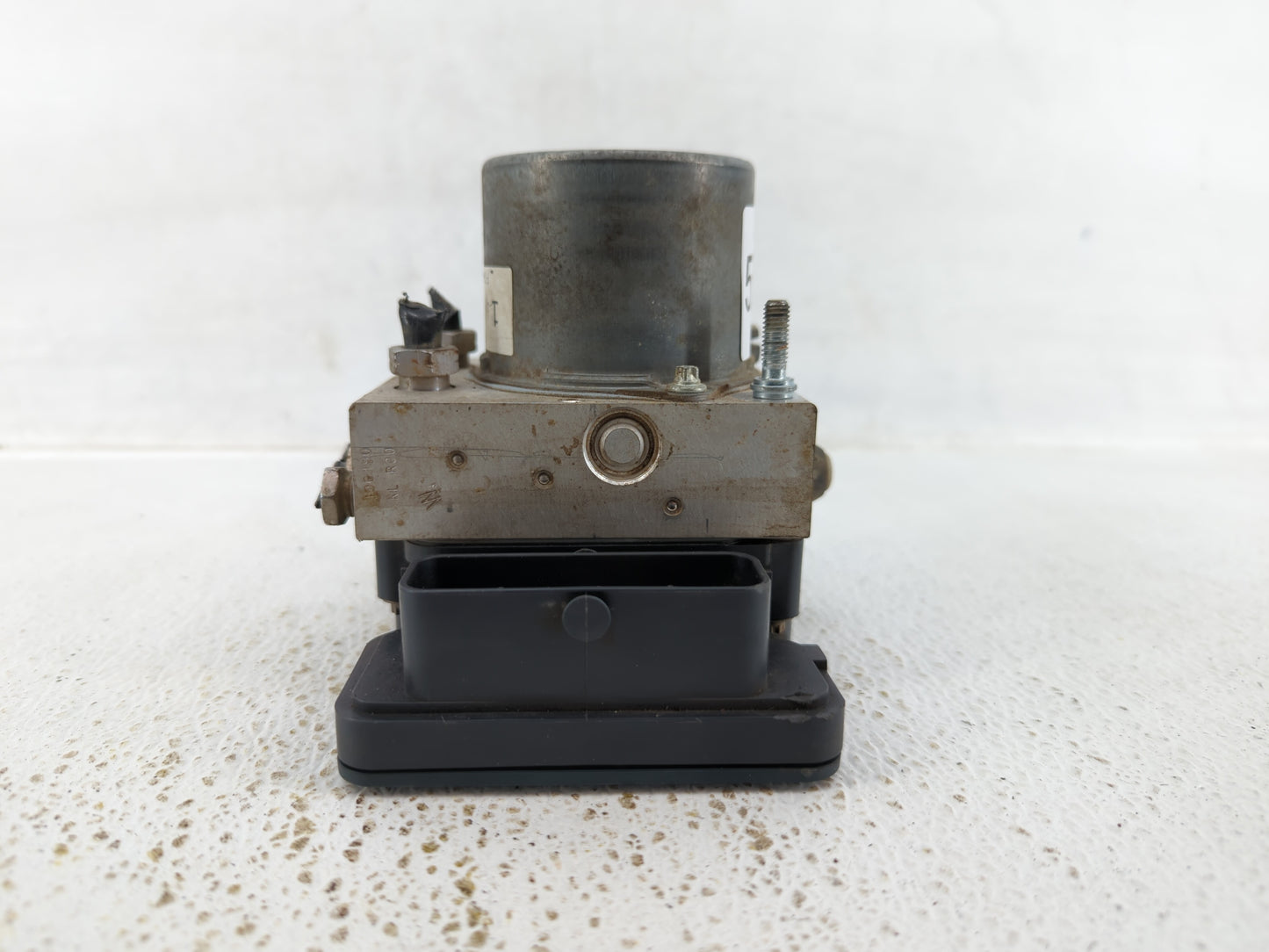 2014-2019 Ford Taurus ABS Pump Control Module Replacement P/N:FG13-2C405-AB FG13-2C405-AA Fits Fits 2014 2015 2016 2017 2018