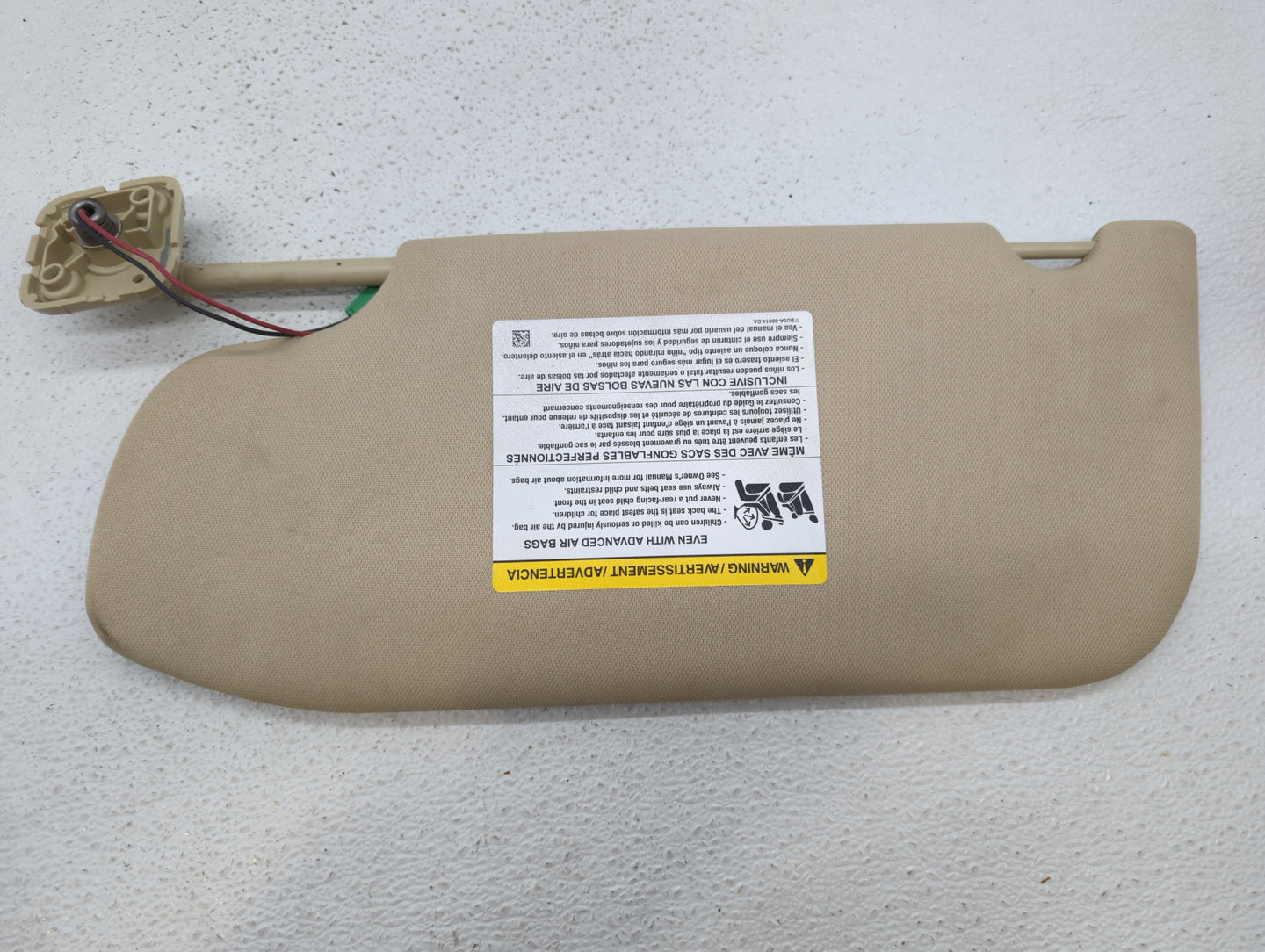 2013-2019 Ford Taurus Sun Visor Shade Replacement Passenger Right Mirror Fits OEM Used Auto Parts - Oemusedautoparts1.com