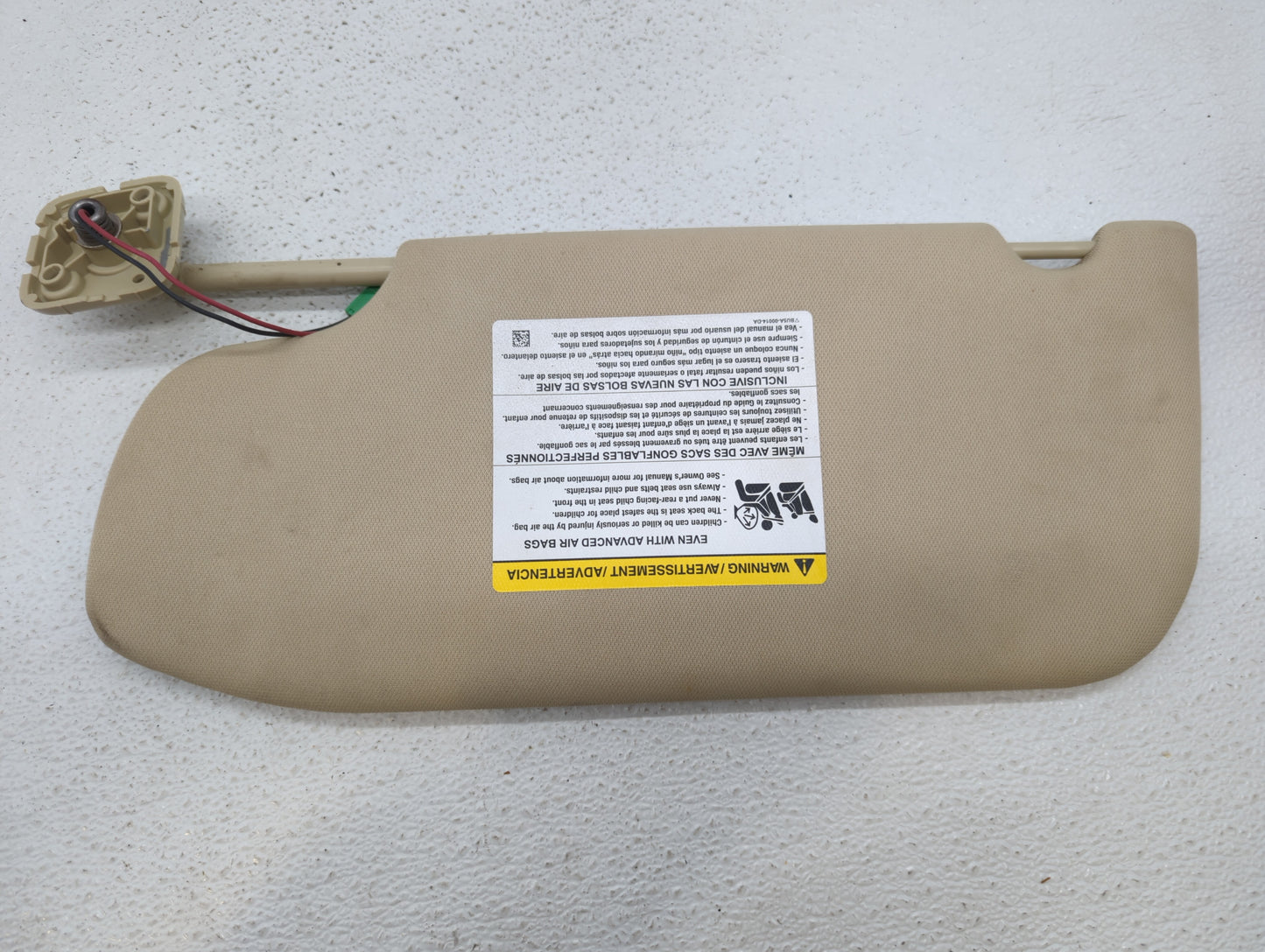 2013-2019 Ford Taurus Sun Visor Shade Replacement Passenger Right Mirror Fits OEM Used Auto Parts - Oemusedautoparts1.com