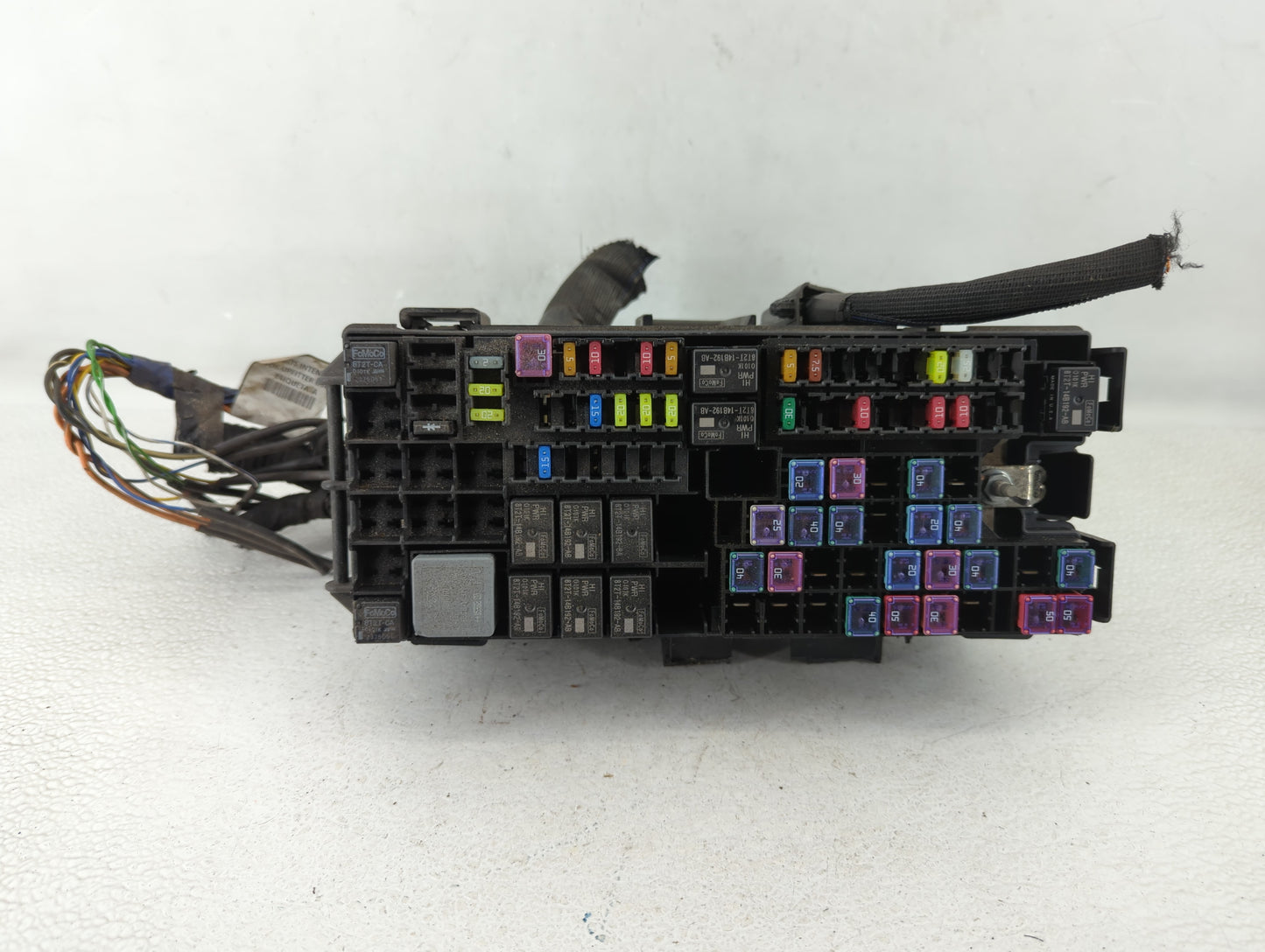 2013-2016 Ford Taurus Fusebox Fuse Box Panel Relay Module P/N:DG1T-14A003-BA Fits Fits 2013 2014 2015 2016 OEM Used Auto Par