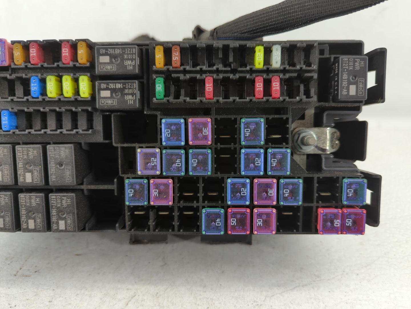 2013-2016 Ford Taurus Fusebox Fuse Box Panel Relay Module P/N:DG1T-14A003-BA Fits Fits 2013 2014 2015 2016 OEM Used Auto Par