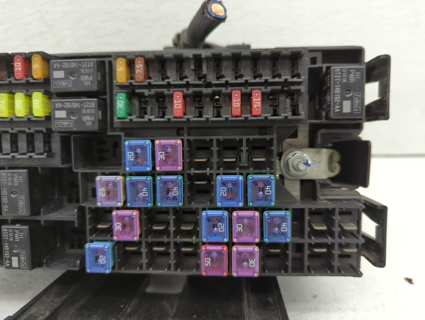 2013-2016 Ford Taurus Fusebox Fuse Box Panel Relay Module P/N:DG1T-14A003-BA Fits Fits 2013 2014 2015 2016 OEM Used Auto Par