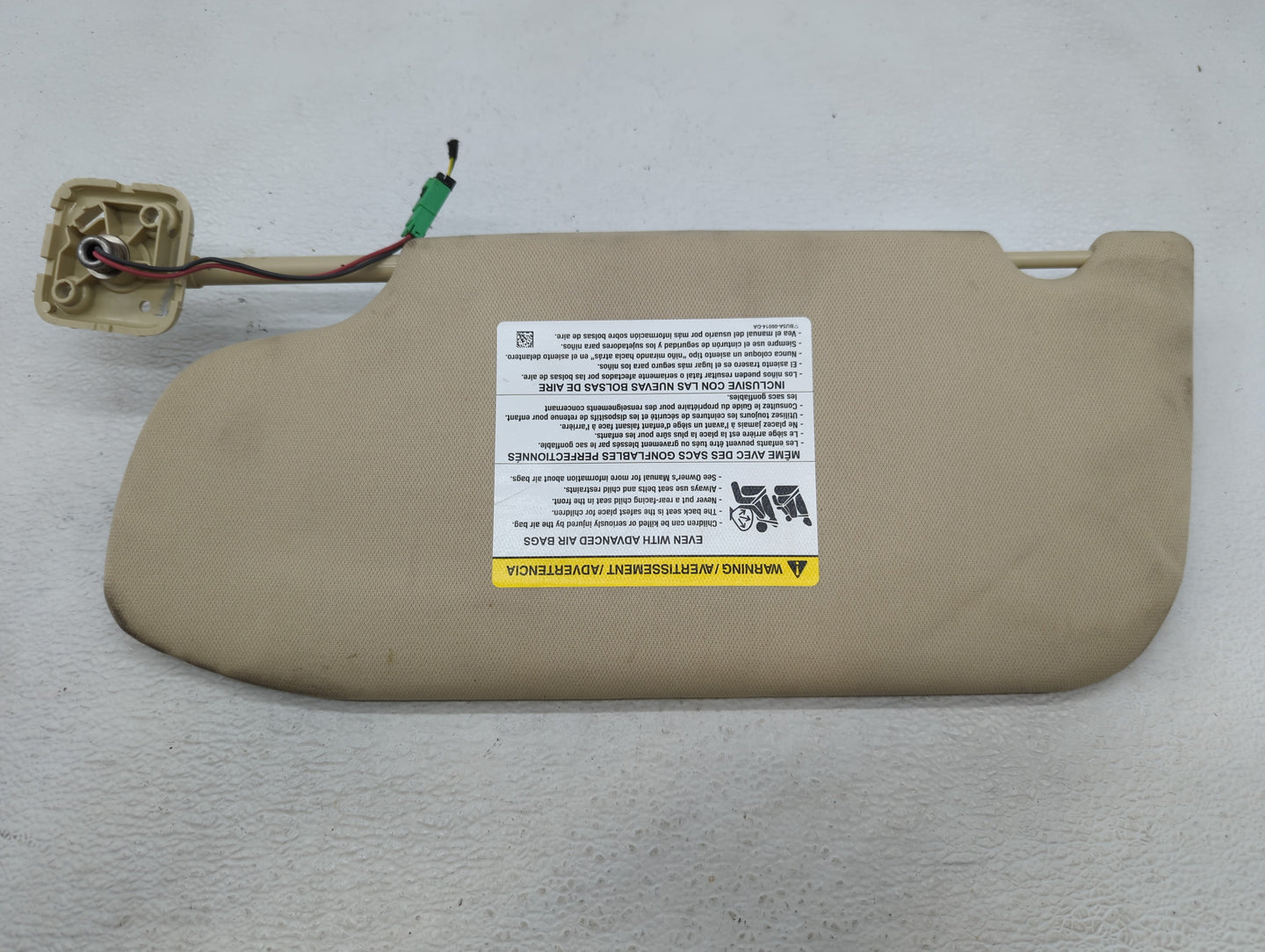 2013-2019 Ford Taurus Sun Visor Shade Replacement Driver Left Mirror Fits Fits 2013 2014 2015 2016 2017 2018 2019 OEM Used A