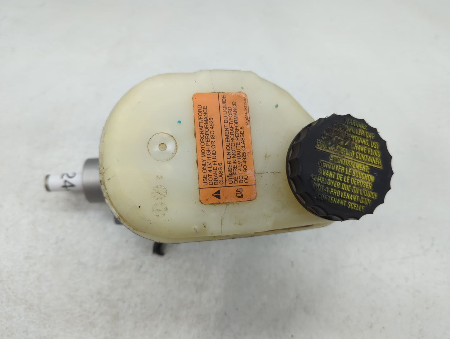 2013-2019 Ford Taurus Brake Master Cylinder - Oemusedautoparts1.com