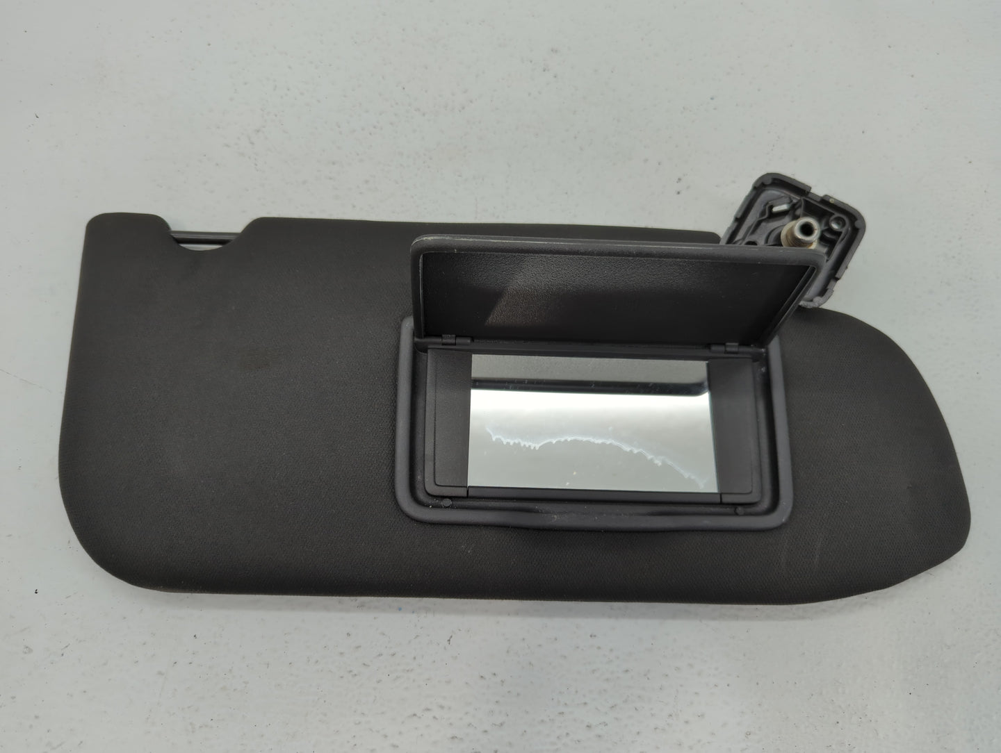 2013-2019 Ford Taurus Sun Visor Shade Replacement Passenger Right Mirror Fits Fits 2013 2014 2015 2016 2017 2018 2019 OEM Us
