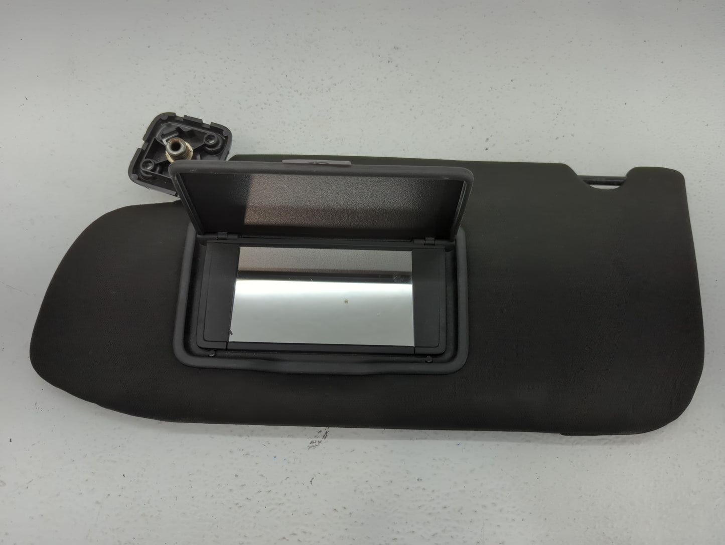 2013-2019 Ford Taurus Sun Visor Shade Replacement Driver Left Mirror Fits Fits 2013 2014 2015 2016 2017 2018 2019 OEM Used A