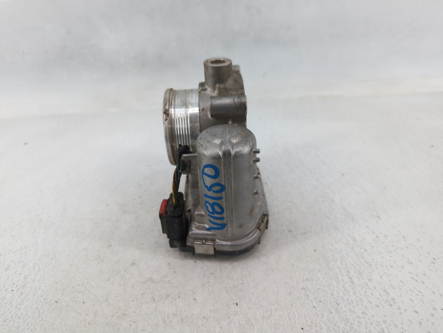 2013-2017 Ford Taurus Throttle Body P/N:CM5E 9F991 AD Fits Fits 2012 2013 2014 2015 2016 2017 OEM Used Auto Parts - Oemuseda