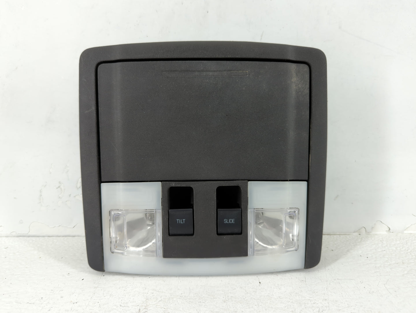 2015 Ford Taurus Overhead Roof Console - Oemusedautoparts1.com