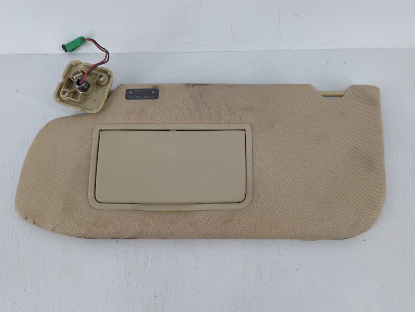 2013-2019 Ford Taurus Sun Visor Shade Replacement Driver Left Mirror Fits Fits 2013 2014 2015 2016 2017 2018 2019 OEM Used A