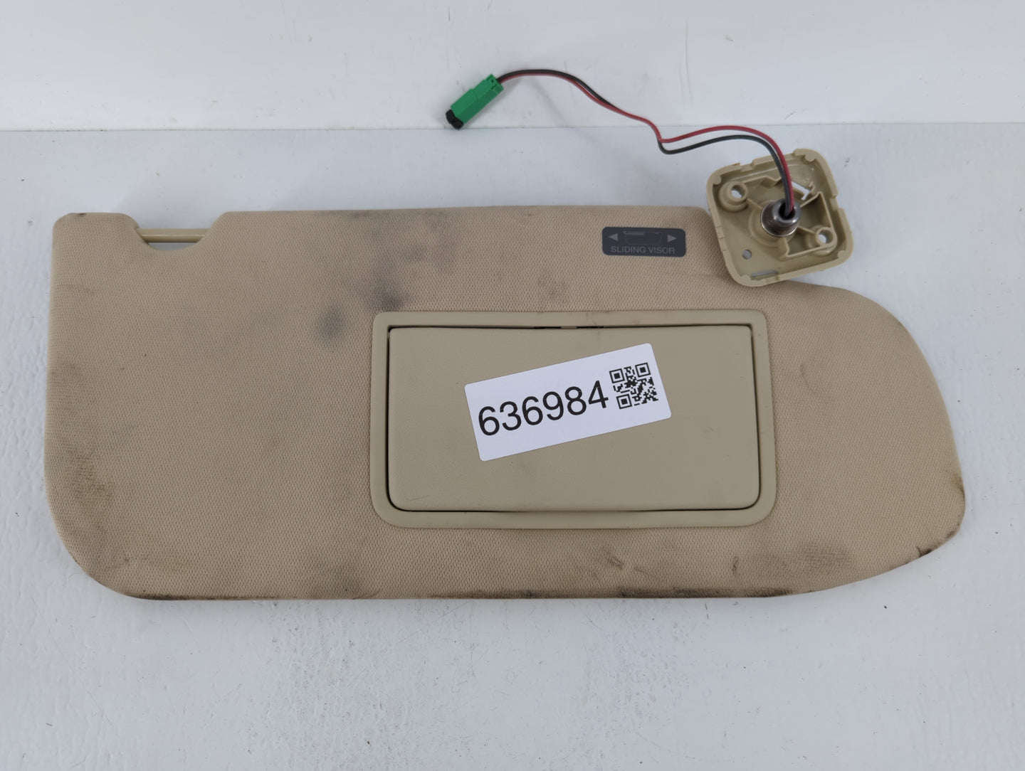 2013-2019 Ford Taurus Sun Visor Shade Replacement Passenger Right Mirror Fits OEM Used Auto Parts - Oemusedautoparts1.com