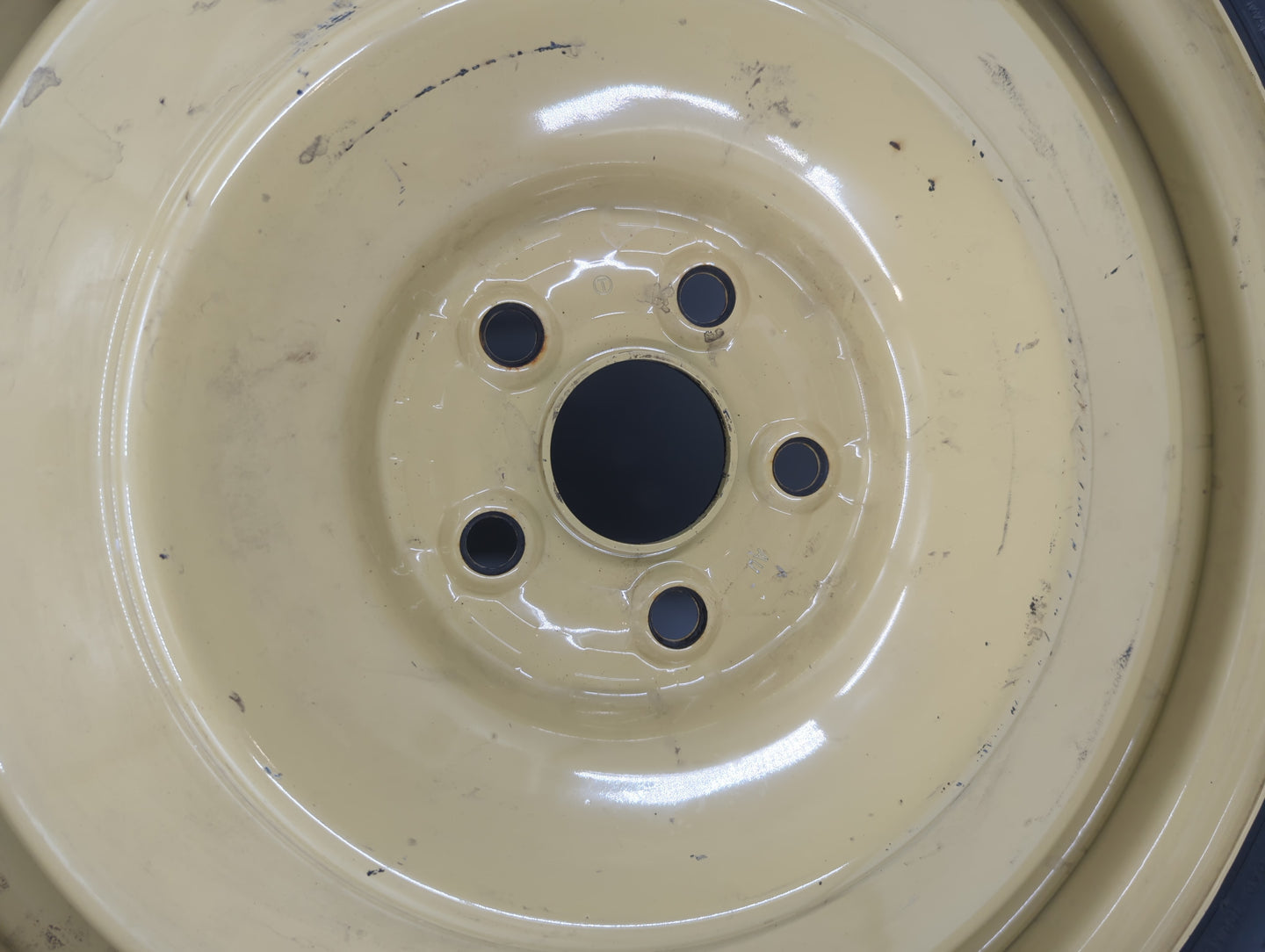 2013-2019 Ford Taurus Spare Donut Tire Wheel Rim Oem - Oemusedautoparts1.com