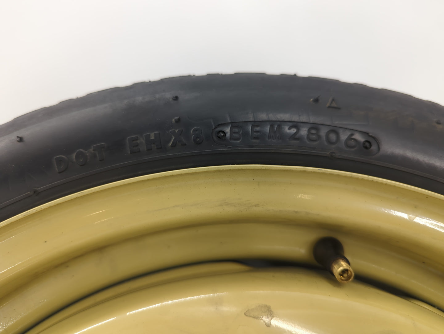2013-2019 Ford Taurus Spare Donut Tire Wheel Rim Oem - Oemusedautoparts1.com