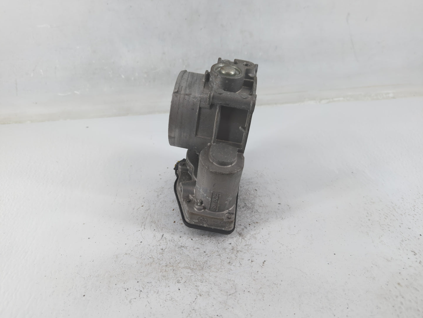 2013-2019 Ford Taurus Throttle Body P/N:AT4E-EH 143174006309 Fits Fits 2011 2012 2013 2014 2015 2016 2017 2018 2019 OEM Used