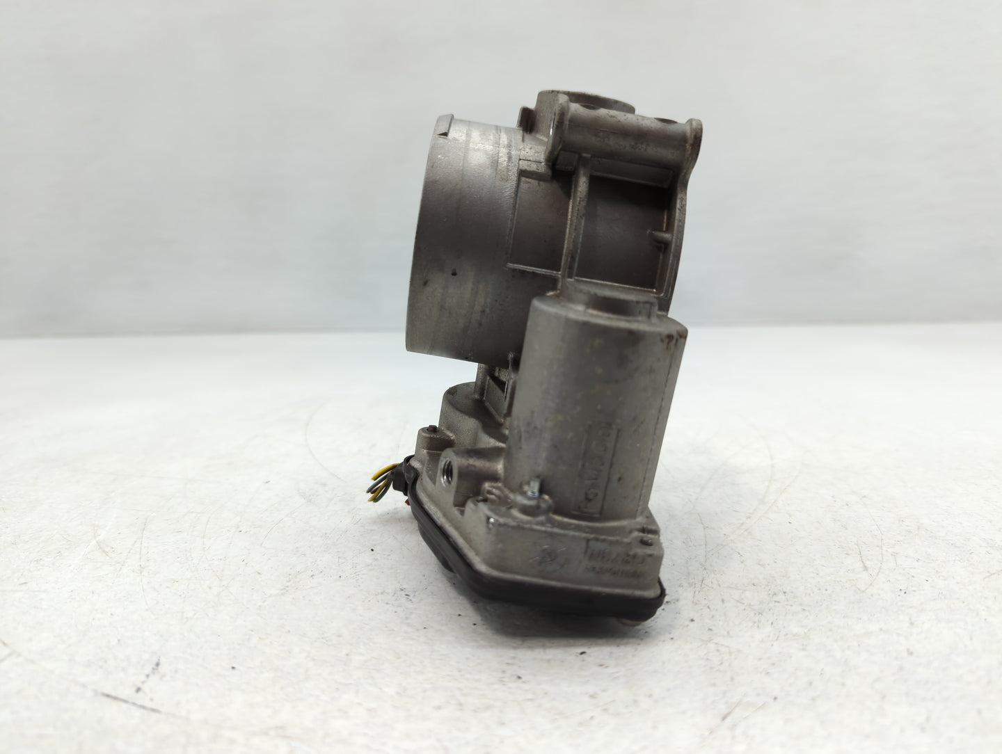 2013-2019 Ford Taurus Throttle Body P/N:AT4E-9F991-EH 151244000745 Fits Fits 2011 2012 2013 2014 2015 2016 2017 2018 2019 OE