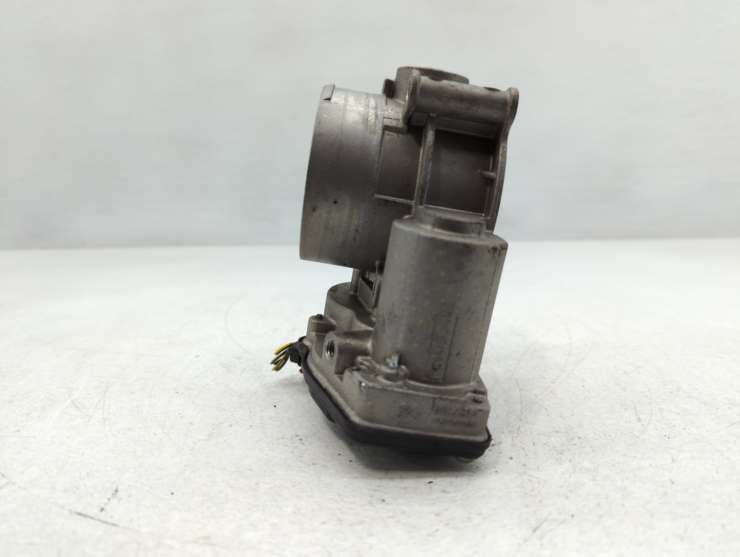 2013-2019 Ford Taurus Throttle Body P/N:AT4E-9F991-EH 151244000745 Fits Fits 2011 2012 2013 2014 2015 2016 2017 2018 2019 OE