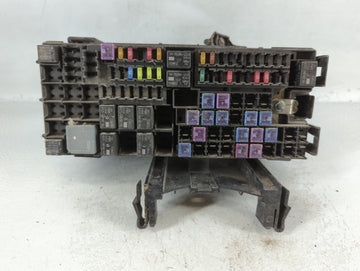 2013-2016 Ford Taurus Fusebox Fuse Box Panel Relay Module P/N:DG1T-14A003-BA Fits Fits 2013 2014 2015 2016 OEM Used Auto Parts