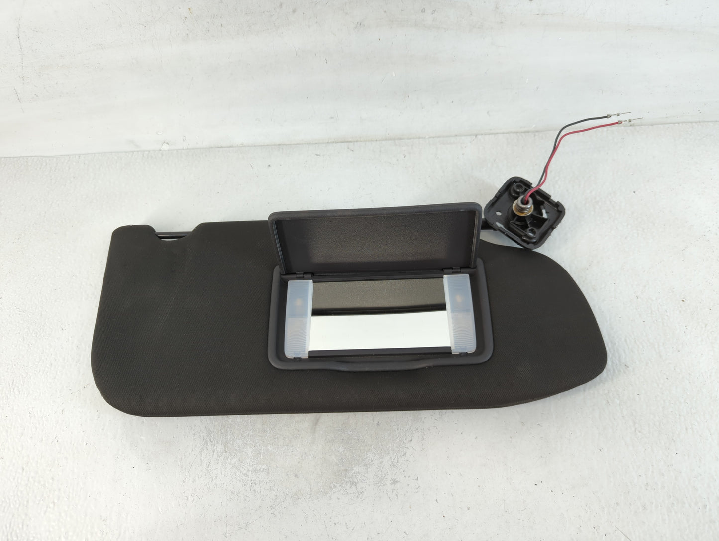 2013-2019 Ford Taurus Sun Visor Shade Replacement Passenger Right Mirror Fits OEM Used Auto Parts - Oemusedautoparts1.com