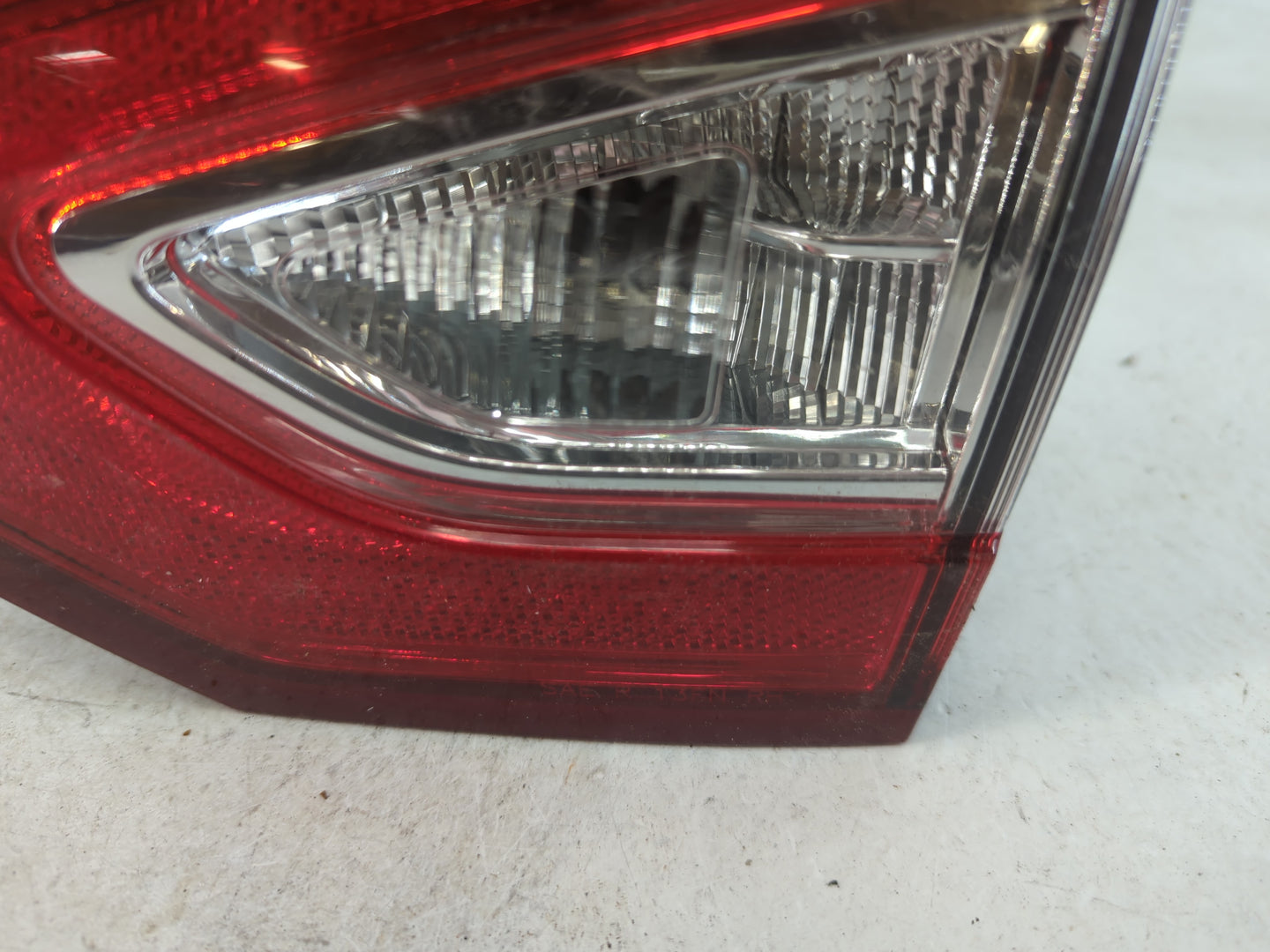 2013-2019 Ford Taurus Tail Light Assembly Passenger Right OEM P/N:DG73-13A602-AF Fits Fits 2013 2014 2015 2016 2017 2018 201