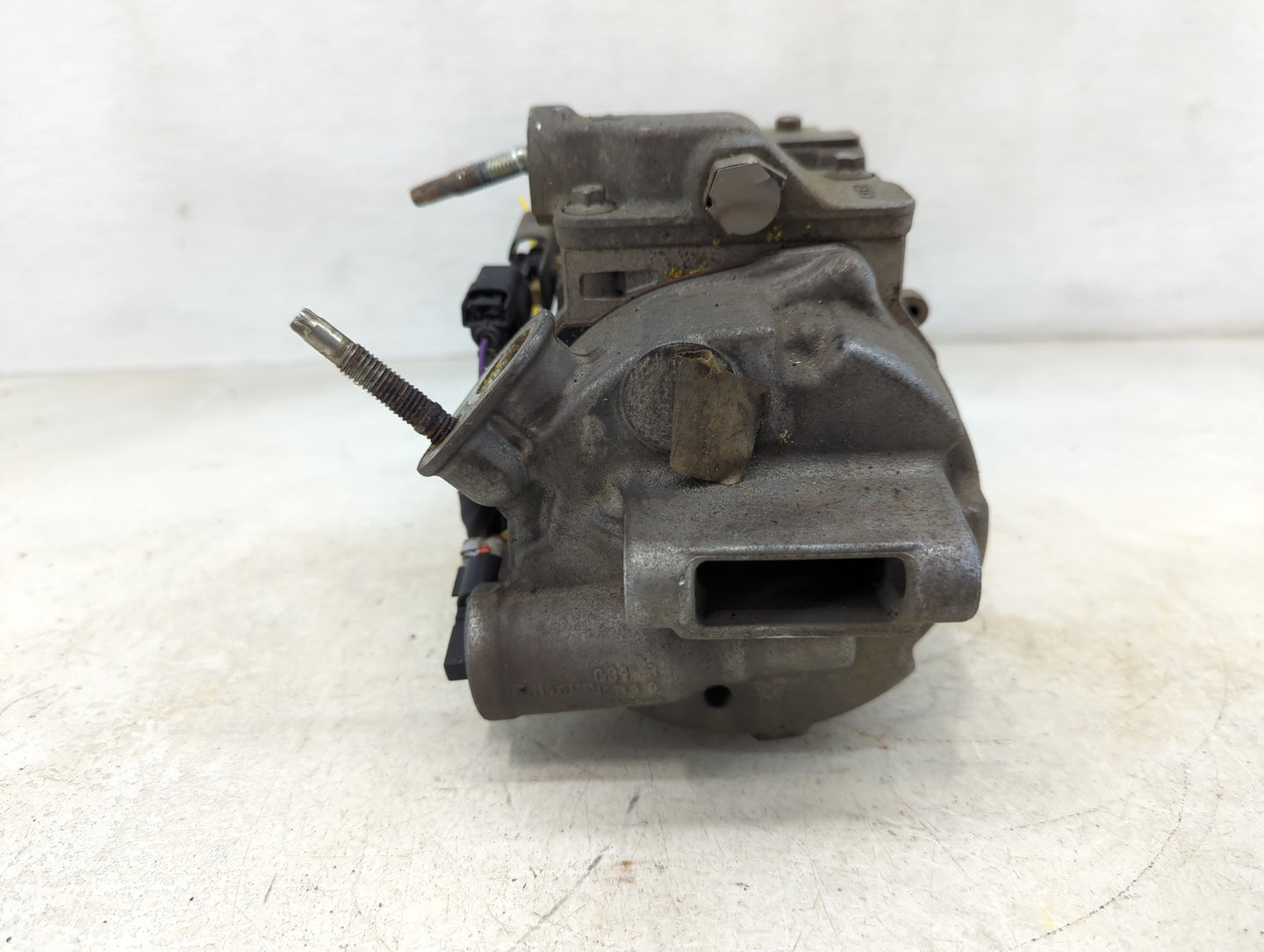 2013-2019 Ford Taurus Air Conditioning A/c Ac Compressor Oem - Oemusedautoparts1.com