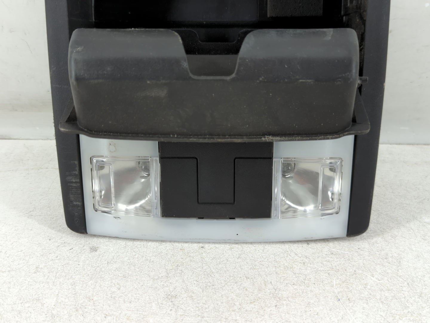 2013-2019 Ford Taurus Overhead Roof Console Interior Dome Light - Oemusedautoparts1.com