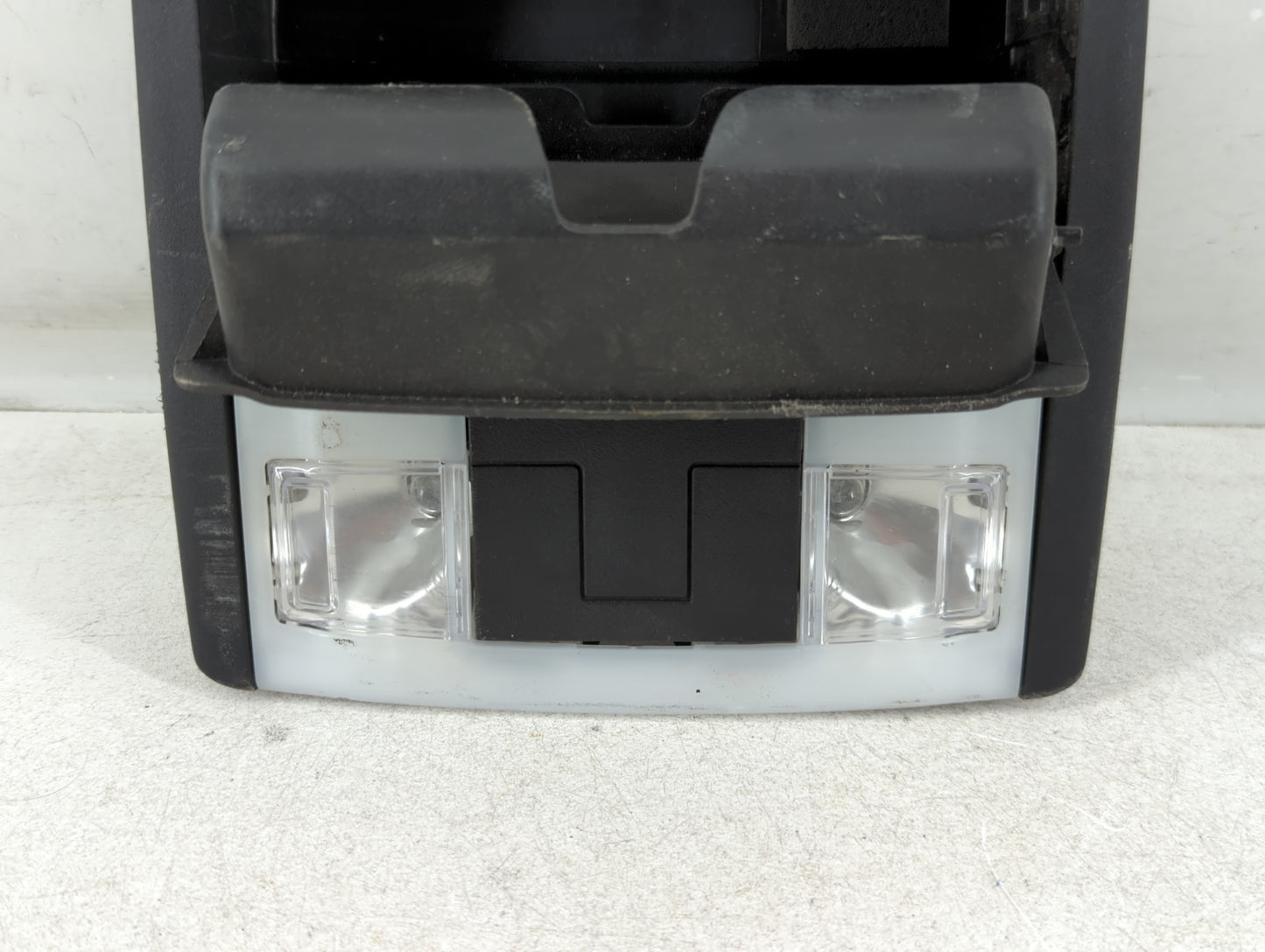 2013-2019 Ford Taurus Overhead Roof Console Interior Dome Light - Oemusedautoparts1.com