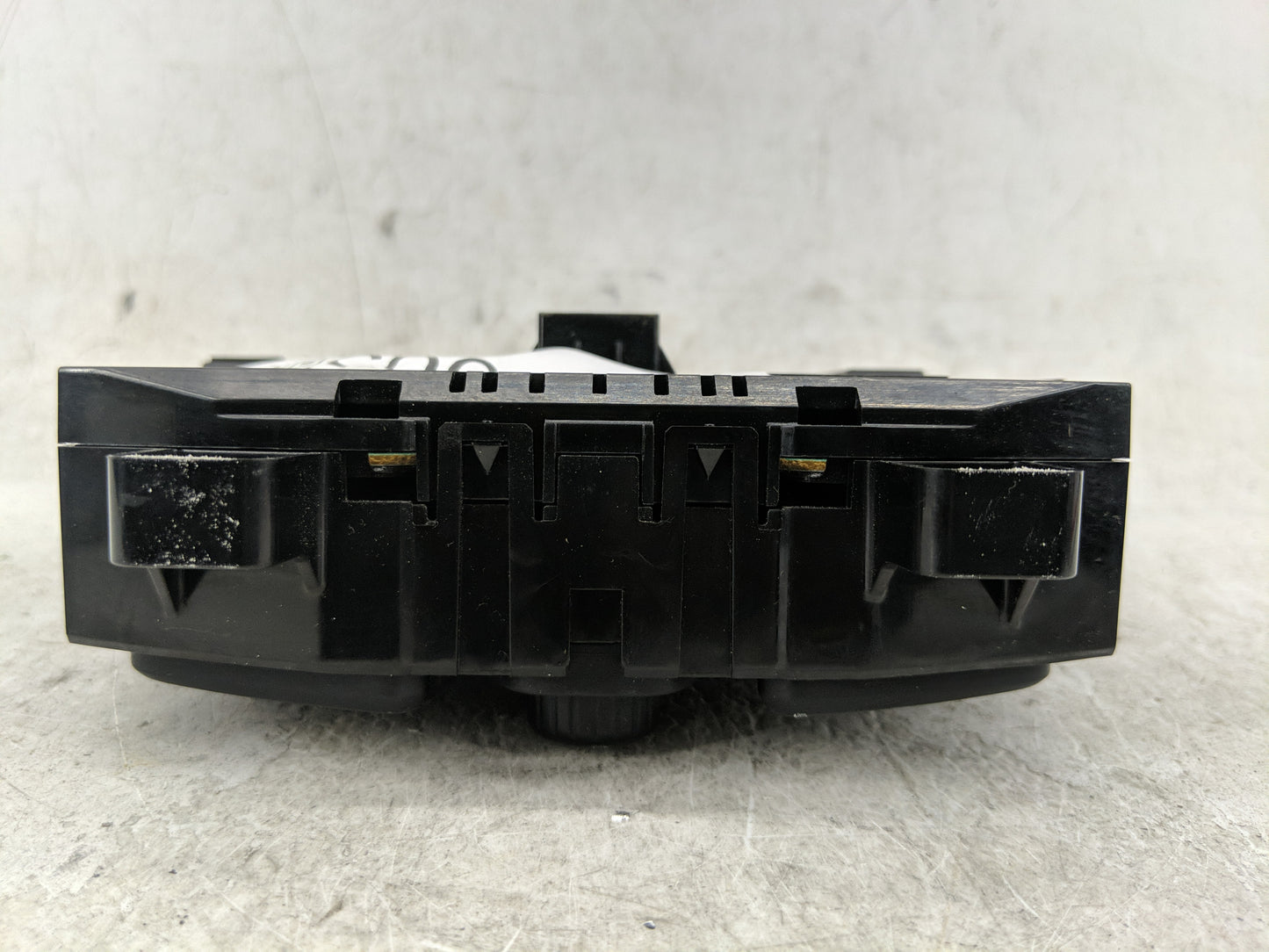 2015 Ford Transit Climate Control Module Temperature AC/Heater Replacement P/N:DT1T-18K811-CD Fits OEM Used Auto Parts - Oem