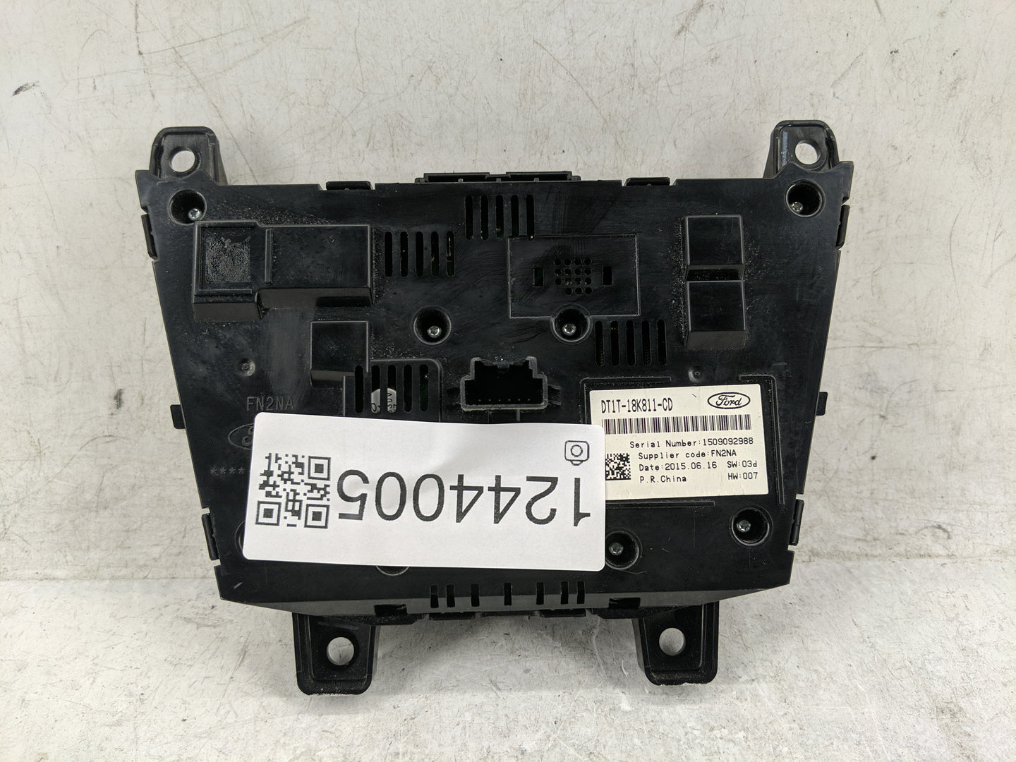 2015 Ford Transit Climate Control Module Temperature AC/Heater Replacement P/N:DT1T-18K811-CD Fits OEM Used Auto Parts - Oem