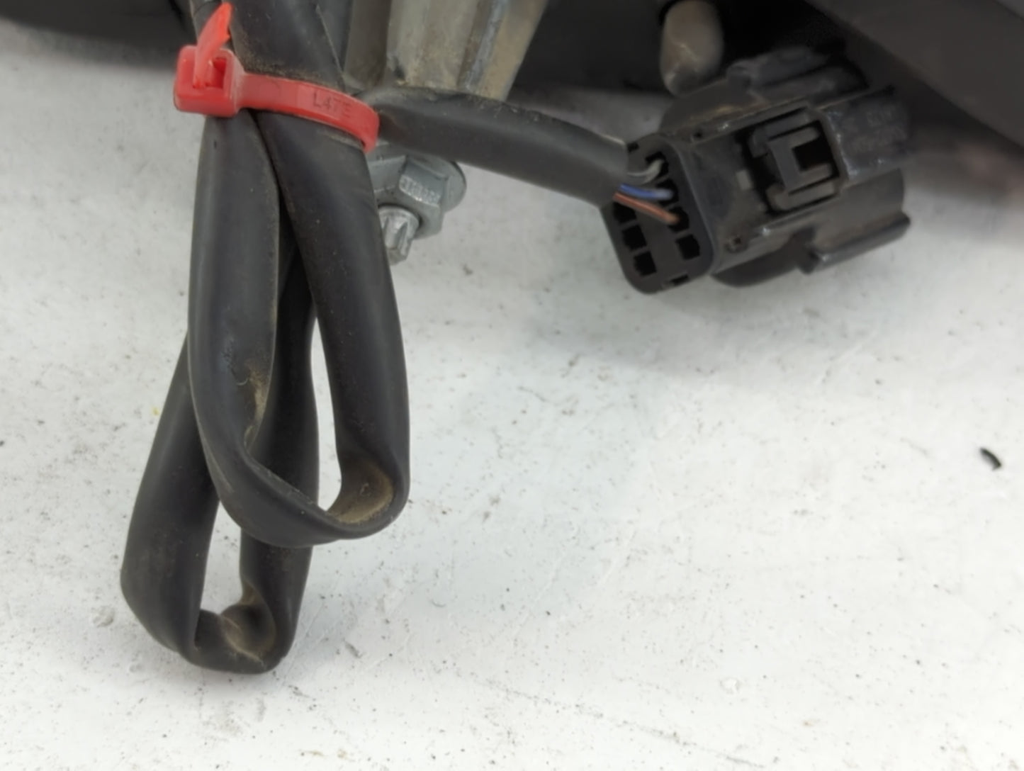 2015-2019 Ford Transit Passenger Side View Mirror - Right Door Mirror OEM Used - Oemusedautoparts1.com