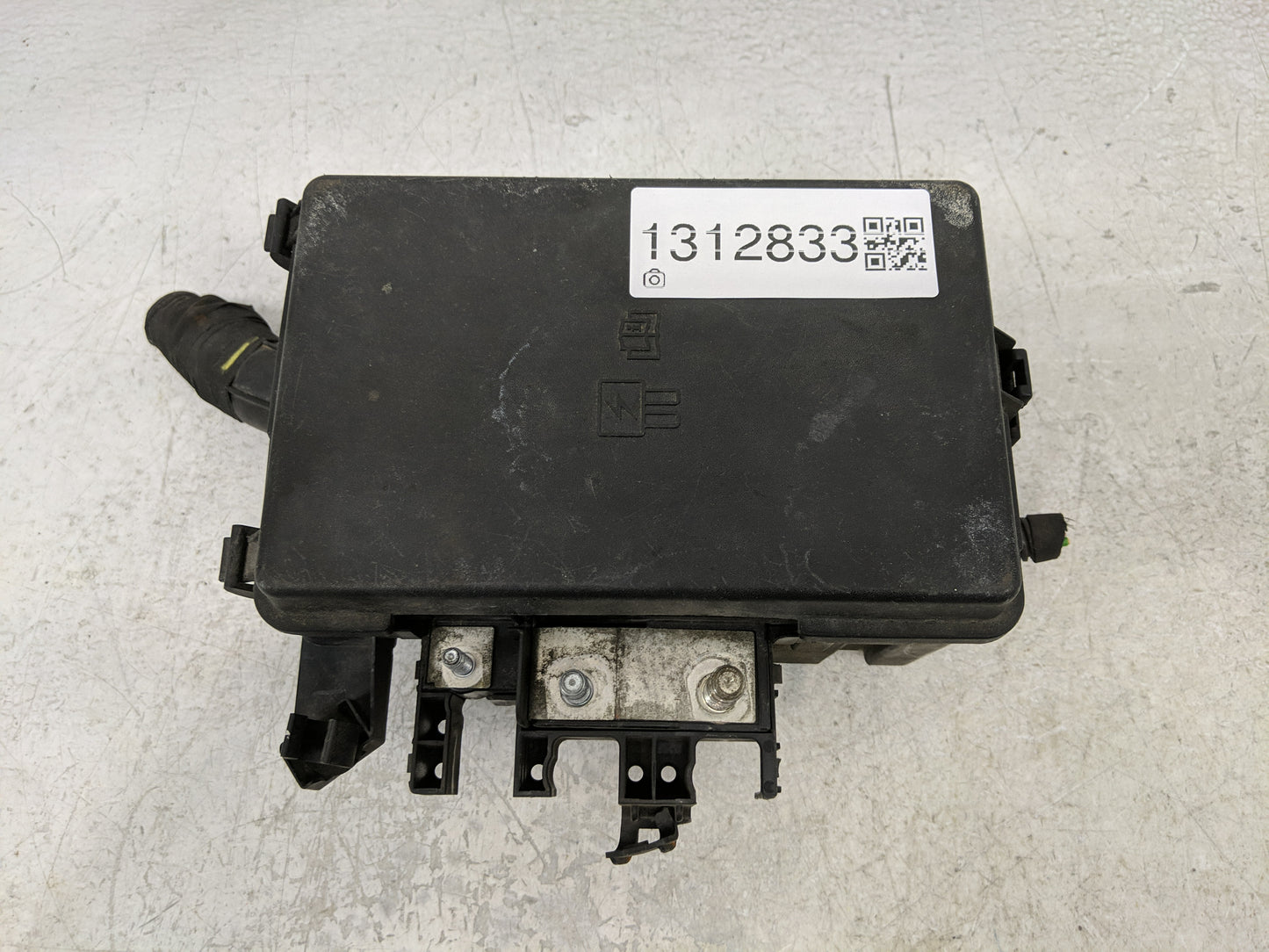 2015 Ford Transit-250 Fusebox Fuse Box Panel Relay Module P/N:7254-7478-30 BK2T-14A175-AA Fits OEM Used Auto Parts - Oemused