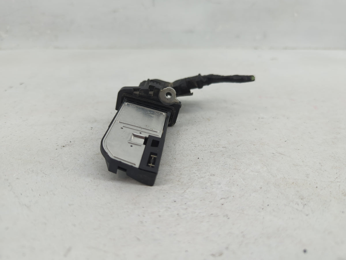 2015-2015 Ford Transit-250 Mass Air Flow Meter Maf Sensor 1371253 - Oemusedautoparts1.com