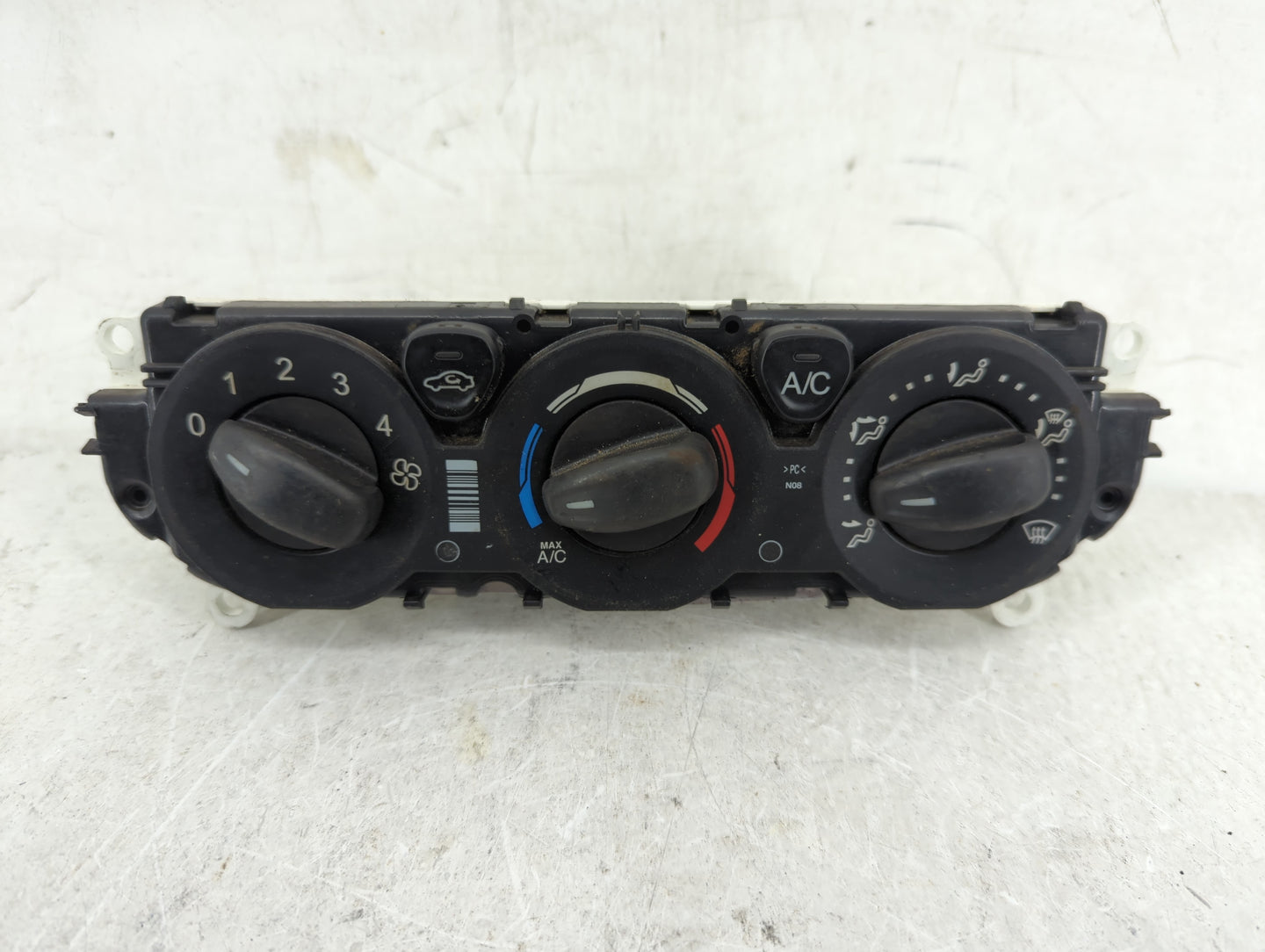 2015-2019 Ford Transit-250 Climate Control Module Temperature AC/Heater Replacement P/N:CK4T19980AC Fits OEM Used Auto Parts