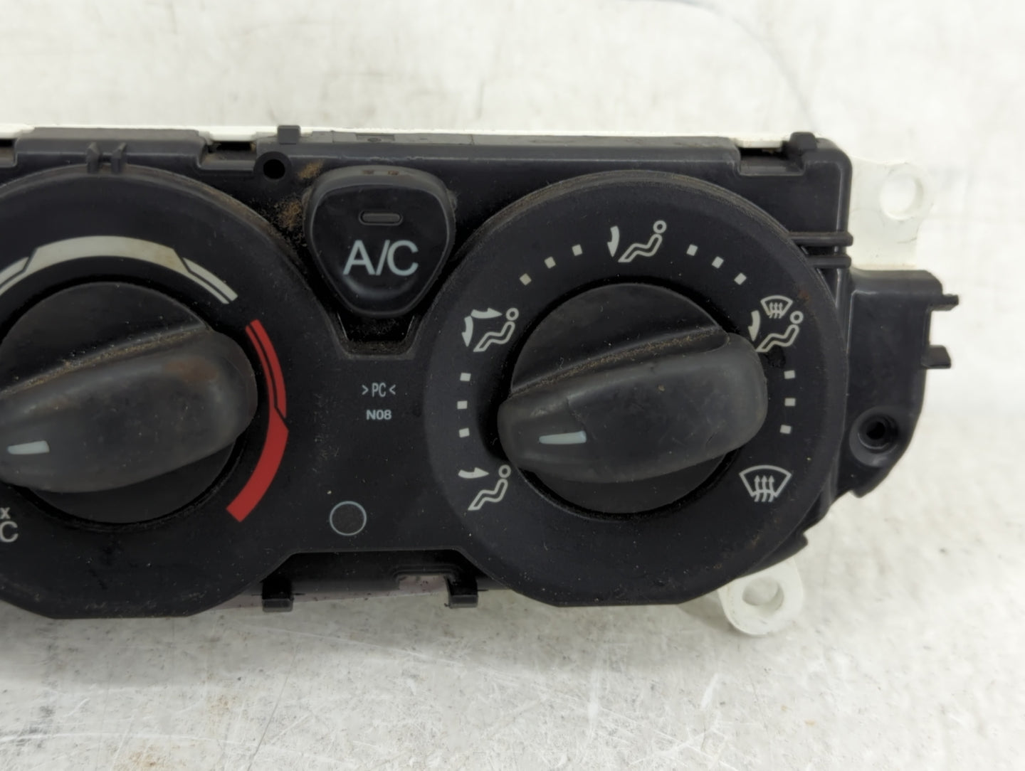2015-2019 Ford Transit-250 Climate Control Module Temperature AC/Heater Replacement P/N:CK4T19980AC Fits OEM Used Auto Parts