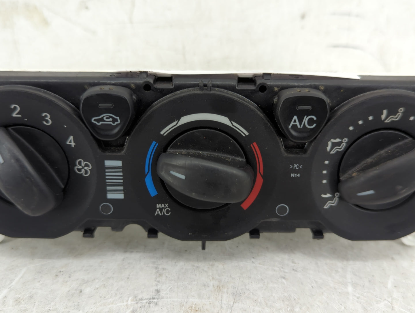 2015-2019 Ford Transit-250 Climate Control Module Temperature AC/Heater Replacement P/N:CK4T19980AC Fits OEM Used Auto Parts