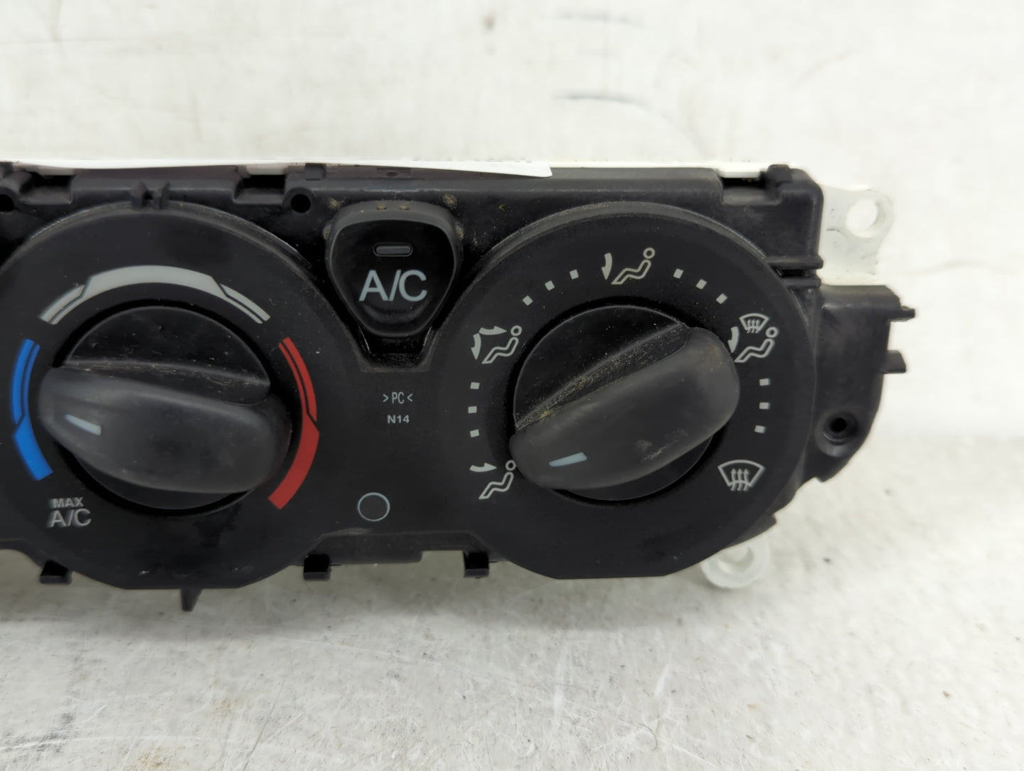 2015-2019 Ford Transit-250 Climate Control Module Temperature AC/Heater Replacement P/N:CK4T19980AC Fits OEM Used Auto Parts