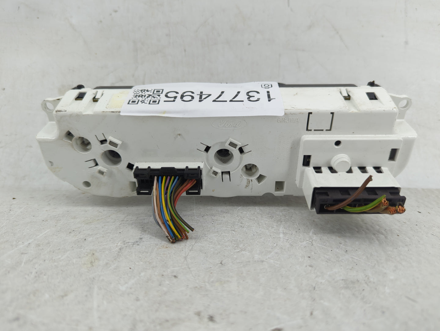 2015-2019 Ford Transit-250 Climate Control Module Temperature AC/Heater Replacement P/N:CK4T19980AC Fits OEM Used Auto Parts