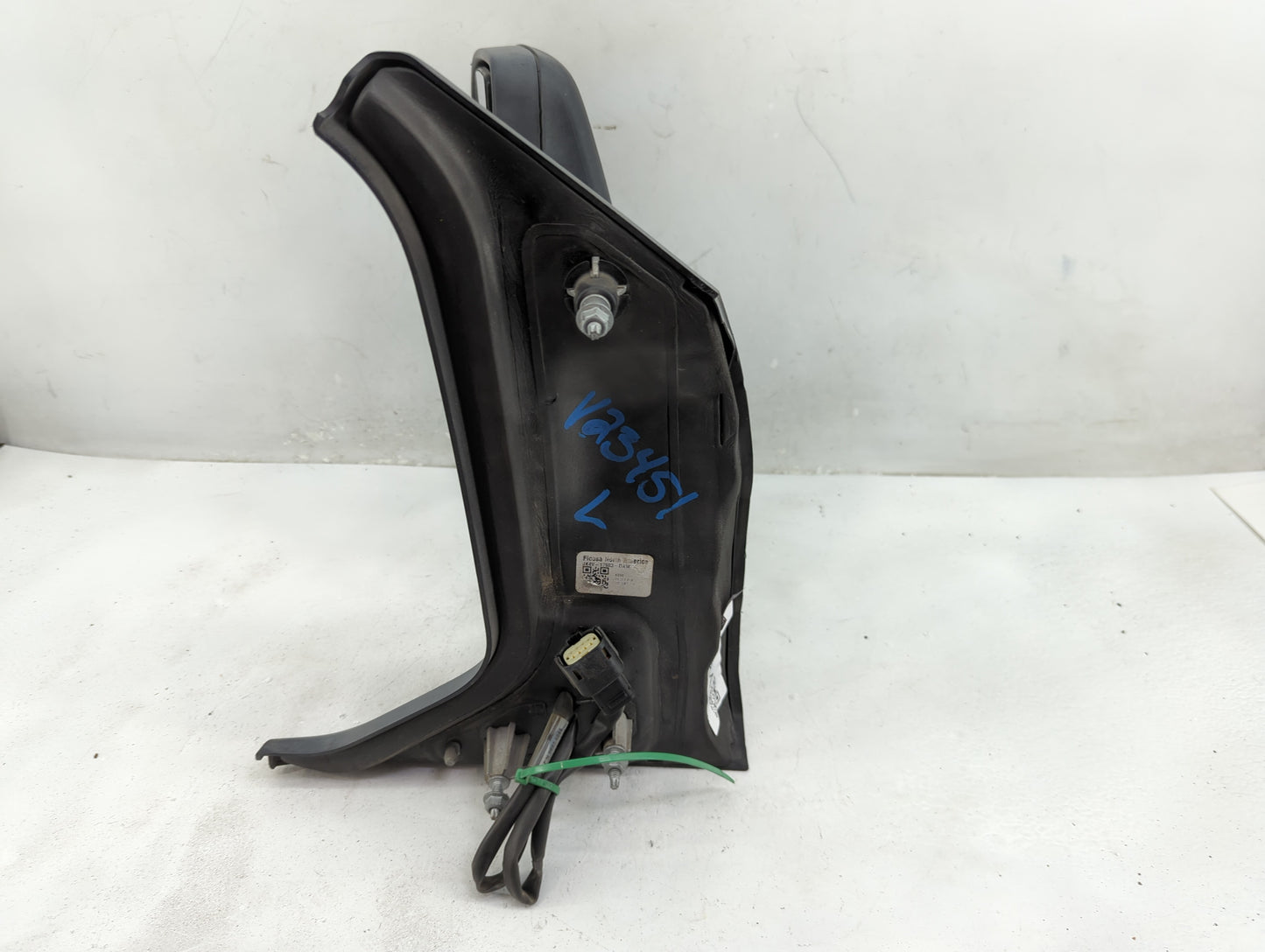 2015-2019 Ford Transit-250 Driver Side View Mirror - Left Door Mirror OEM Used - Oemusedautoparts1.com