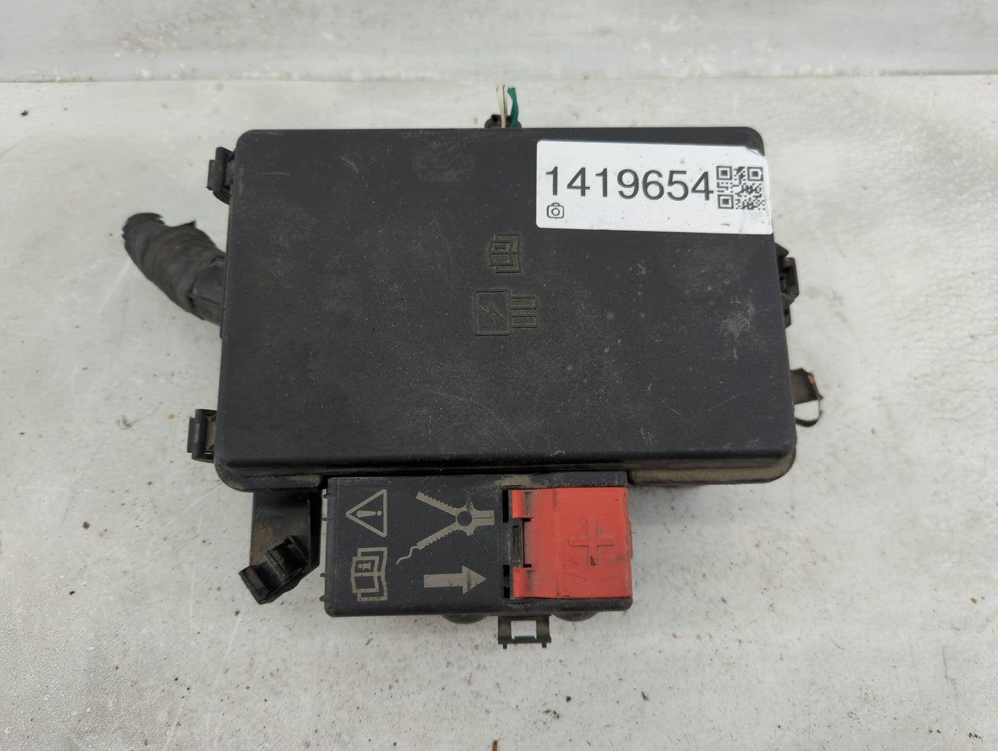 2015 Ford Transit-250 Fusebox Fuse Box Panel Relay Module P/N:7254-7478-30 BK2T-14A175-AA Fits OEM Used Auto Parts - Oemused