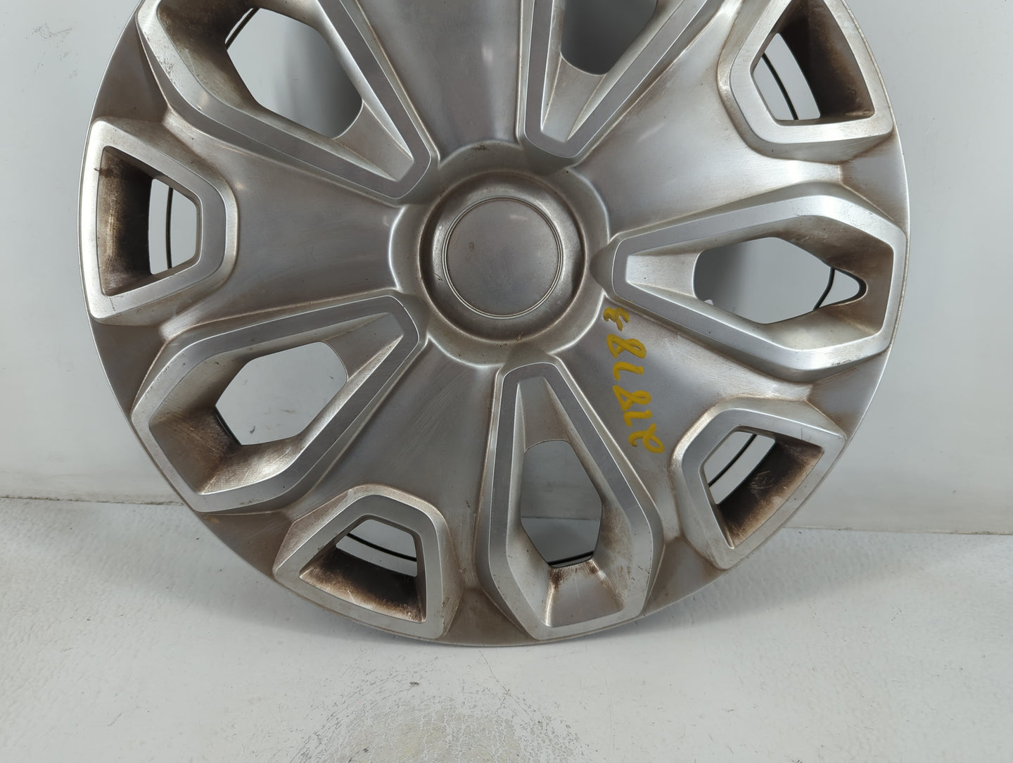 2015 Ford Transit-250 Driver Front Wheel Hub Oem - Oemusedautoparts1.com
