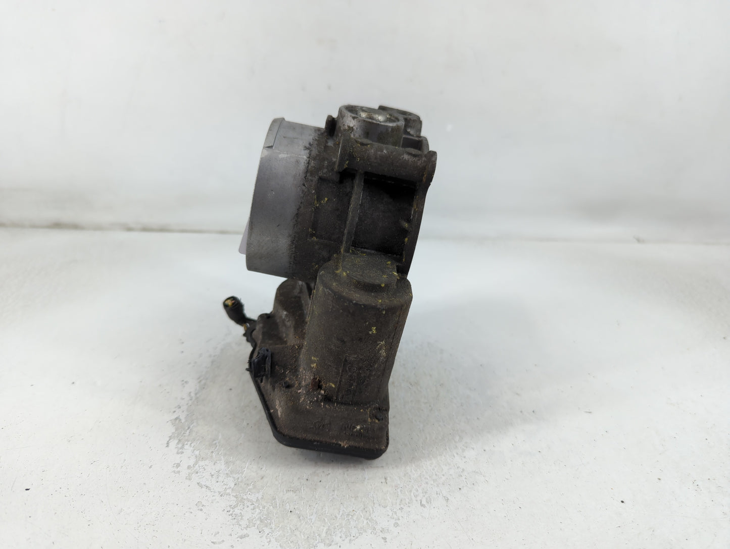 2015-2019 Ford Transit-250 Throttle Body P/N:AT4E-9F991-EH Fits Fits 2011 2012 2013 2014 2015 2016 2017 2018 2019 OEM Used A