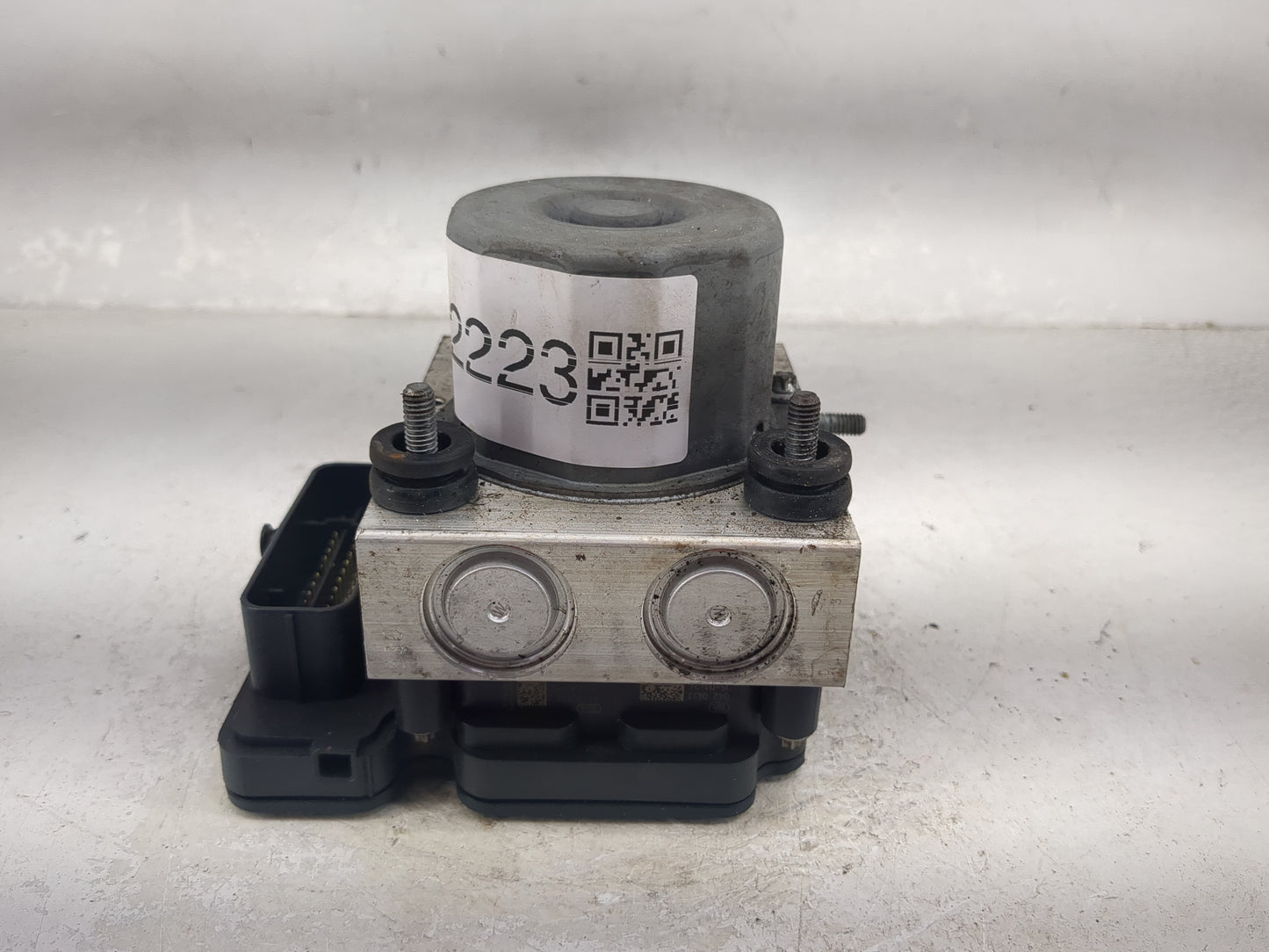 2015-2019 Ford Transit-350 ABS Pump Control Module Replacement P/N:EK41-2C405-AA 269538 Fits Fits 2015 2016 2017 2018 2019 O
