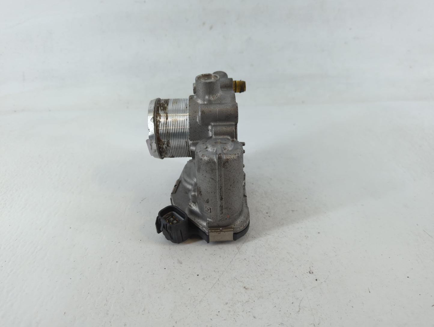 2015-2019 Ford Transit-350 Throttle Body P/N:55 565 489 Fits Fits 2011 2012 2013 2014 2015 2016 2017 2018 2019 OEM Used Auto