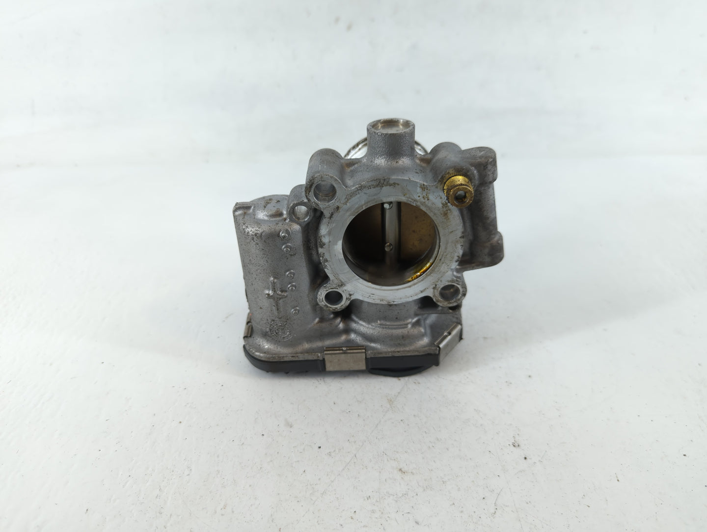 2015-2019 Ford Transit-350 Throttle Body P/N:55 565 489 Fits Fits 2011 2012 2013 2014 2015 2016 2017 2018 2019 OEM Used Auto