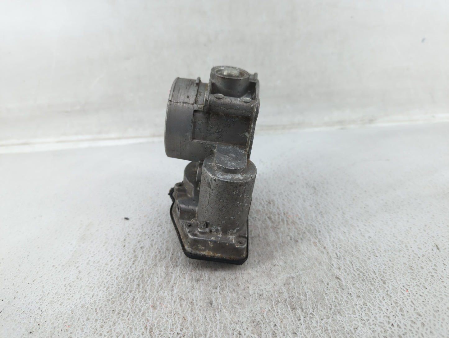 2014-2021 Ford Transit Throttle Body P/N:DS7E-9F991-AF Fits Fits 2013 2014 2015 2016 2017 2018 2019 2020 2021 2022 OEM Used 