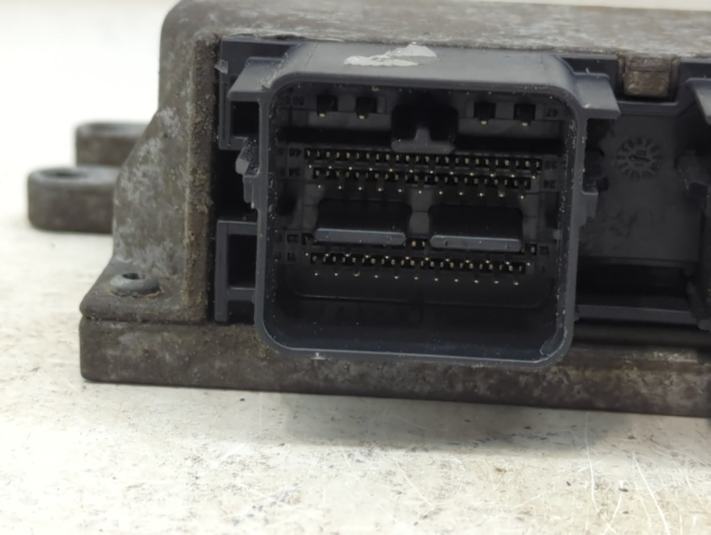 2015 Ford Transit 250 PCM Engine Control Computer ECU ECM PCU OEM P/N:FK4A-12A650-JA DK4A-12B684-BA Fits OEM Used Auto Parts