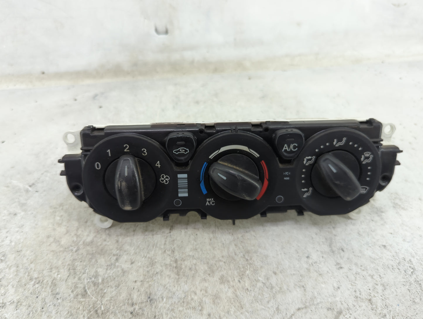 2015 Ford Transit 250 Climate Control Module Temperature AC/Heater Replacement Fits Fits 2016 2017 2018 2019 OEM Used Auto P