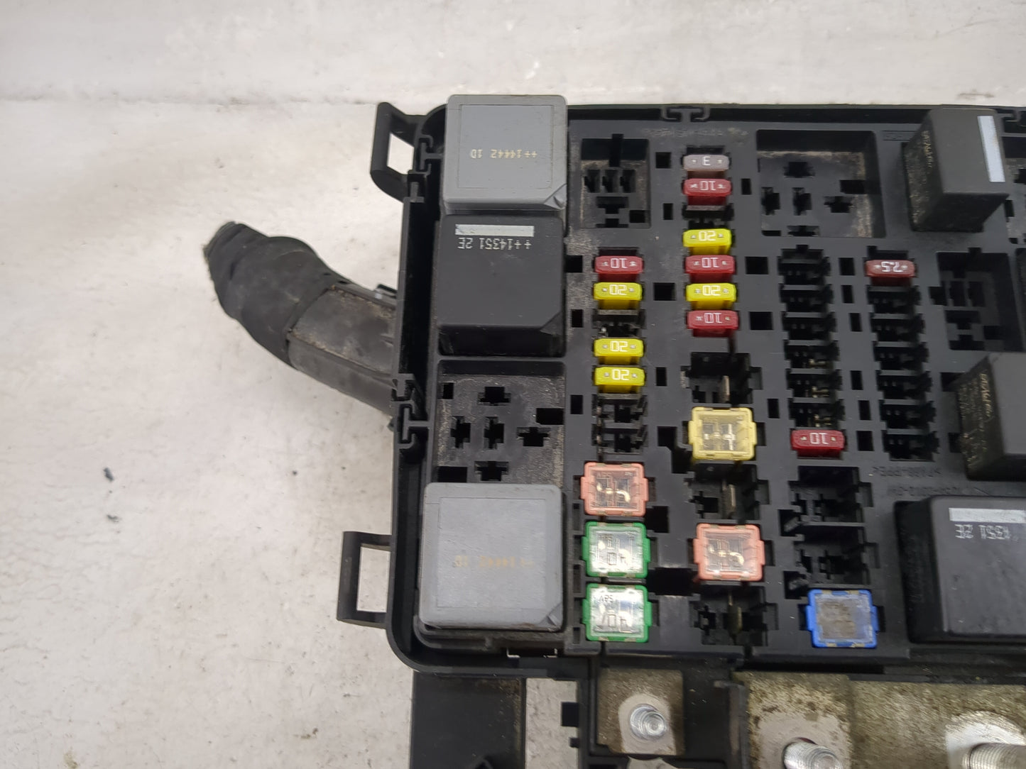 2015 Ford Transit 250 Fusebox Fuse Box Panel Relay Module P/N:BK2T-14A175-AA 7254-7478-30 Fits OEM Used Auto Parts - Oemused
