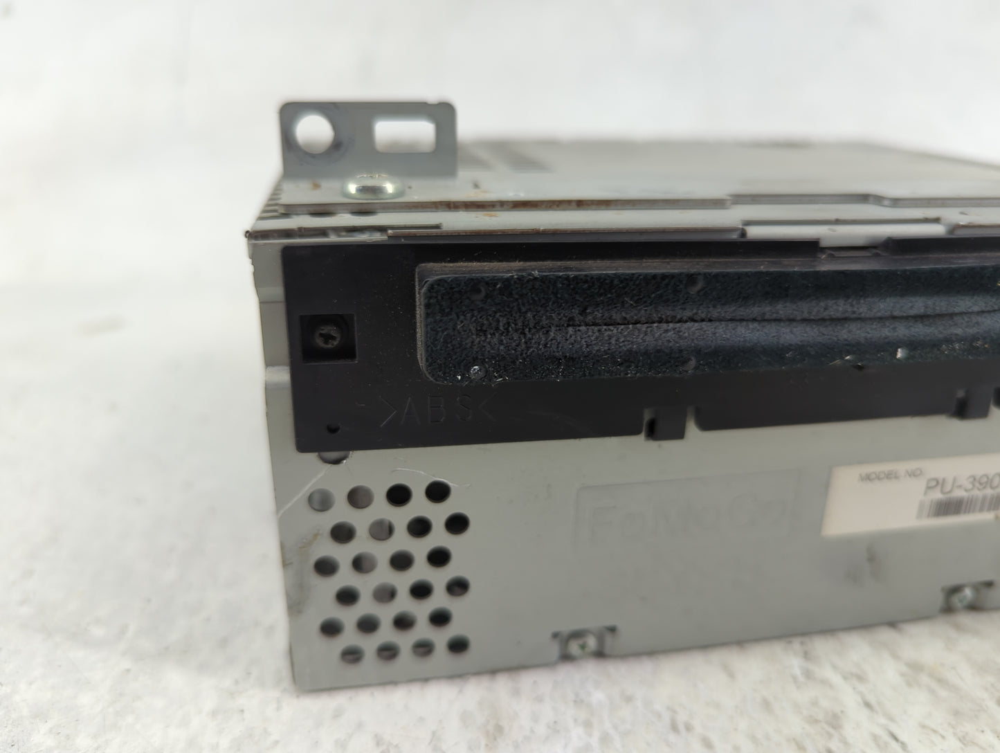 2015 Ford Transit 250 Radio AM FM Cd Player Receiver Replacement P/N:PU-3900V-D CK4T-19C107-DA, 276-1448-66 Fits OEM Used Au